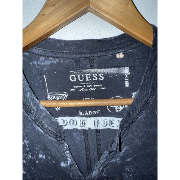 Guess Shirt Size L Black Embroidered‎ Logo Grunge Skull Graphic Casual Designer - Picture 3 of 4